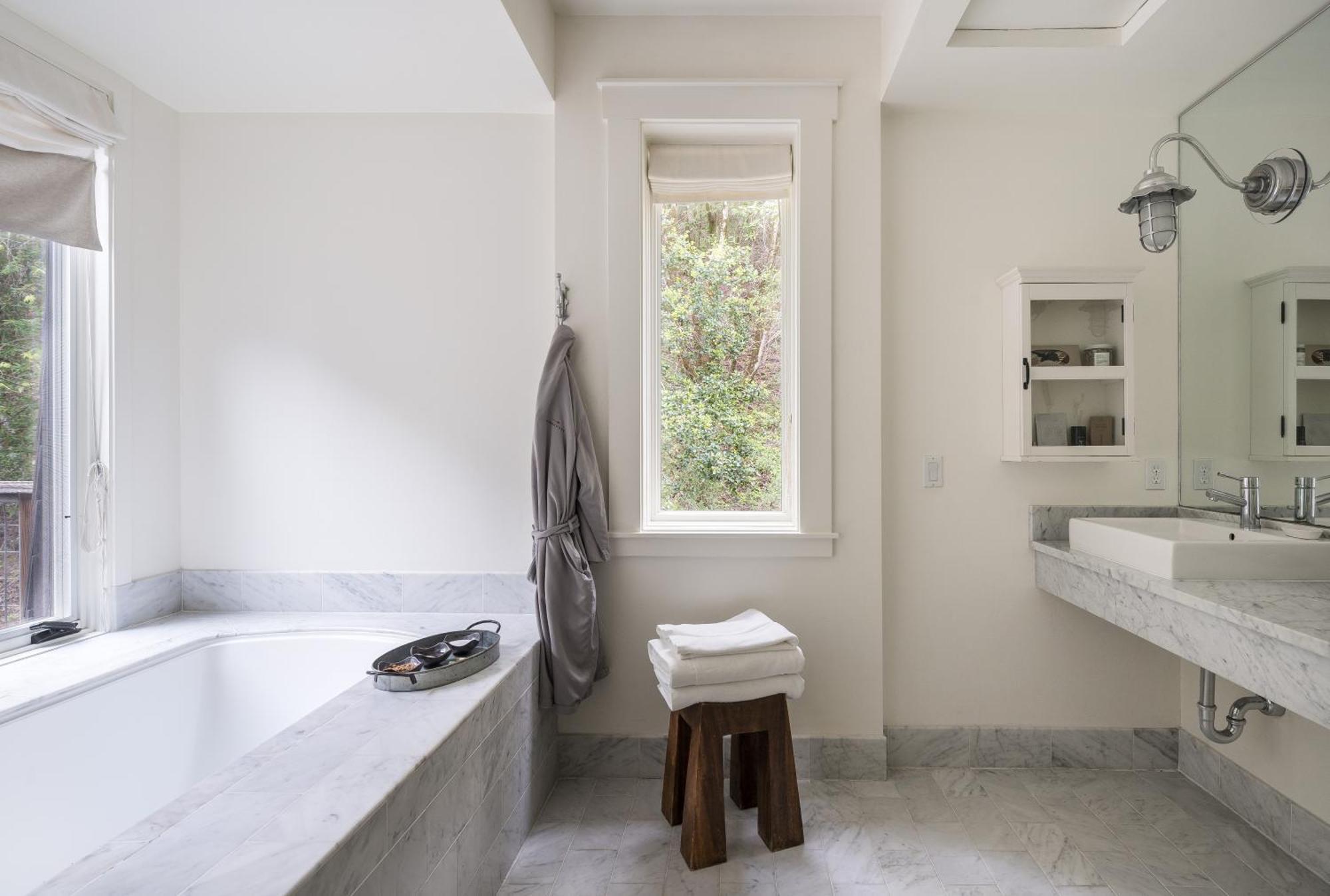 Farmhouse Inn Forestville Kültér fotó