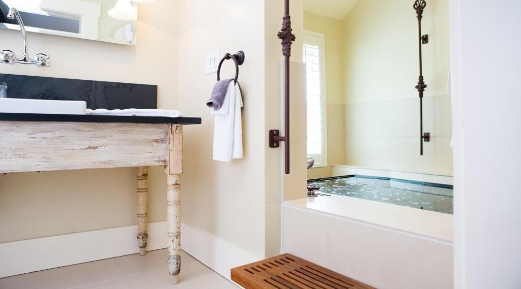 Farmhouse Inn Forestville Kültér fotó